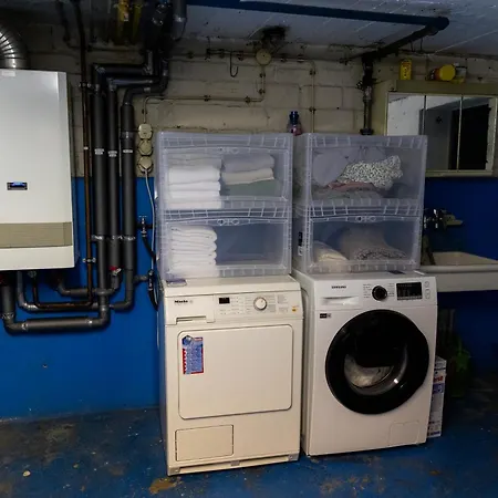 Geraeumige Ferienwohnung, 4 Schlafzimmer, Gute Anbindung, Ruhig, Apartment Recklinghausen