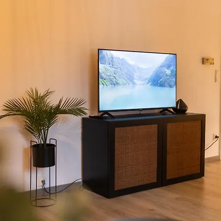Geraeumige Ferienwohnung, 4 Schlafzimmer, Gute Anbindung, Ruhig, Apartment Recklinghausen