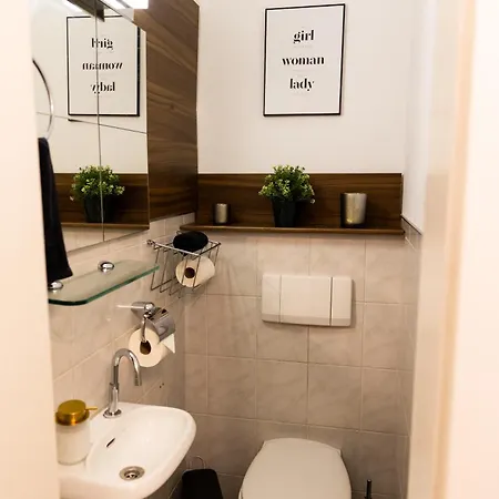 Geraeumige Ferienwohnung, 4 Schlafzimmer, Gute Anbindung, Ruhig, * Recklinghausen
